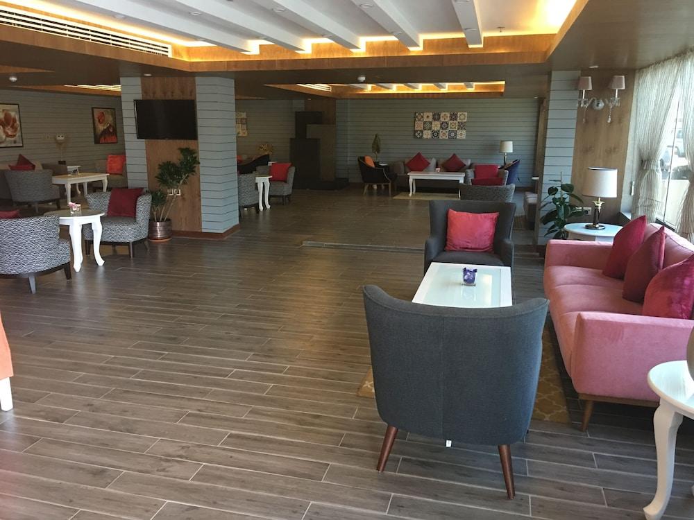 Golden Bujari Alulaya Hotel Αλ Κομπάρ Εξωτερικό φωτογραφία