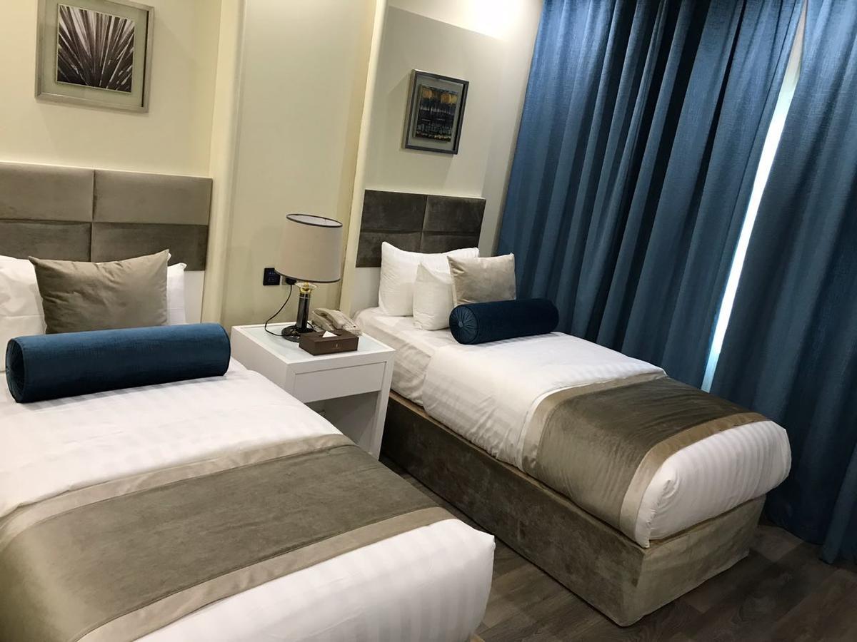 Golden Bujari Alulaya Hotel Αλ Κομπάρ Εξωτερικό φωτογραφία