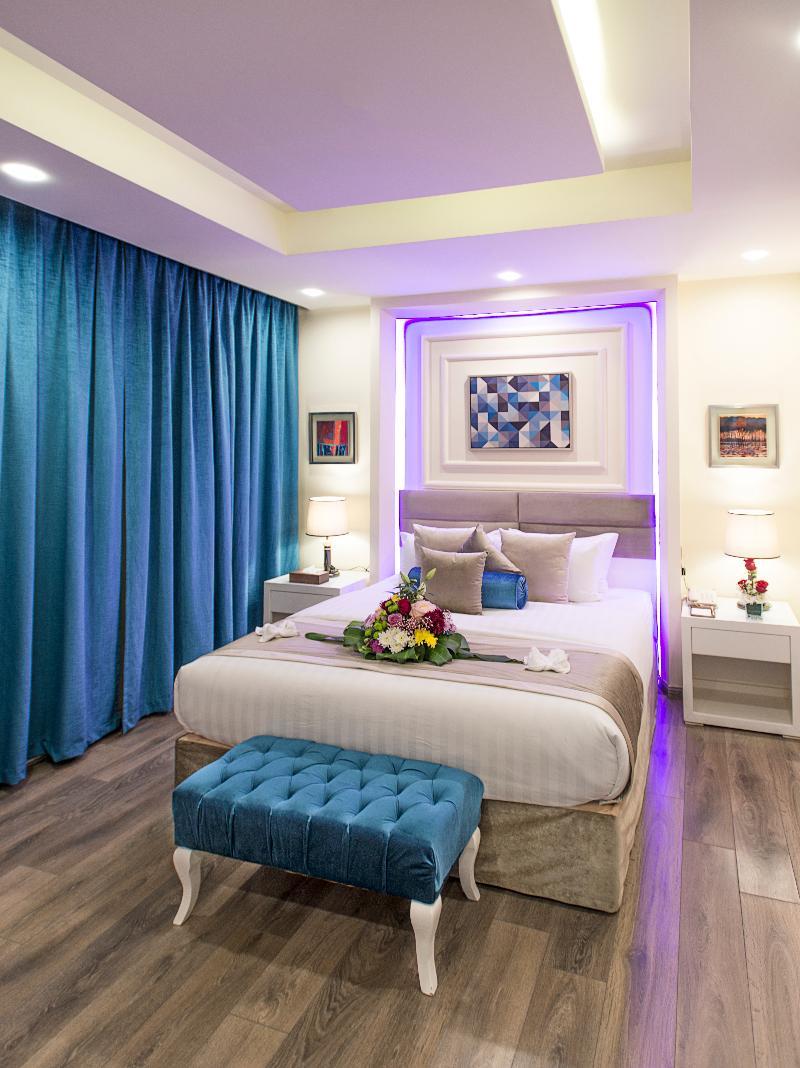 Golden Bujari Alulaya Hotel Αλ Κομπάρ Εξωτερικό φωτογραφία